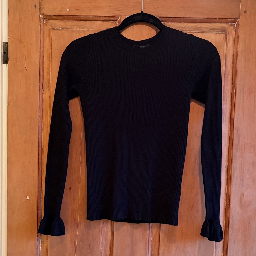 Tahari ribbed sweater